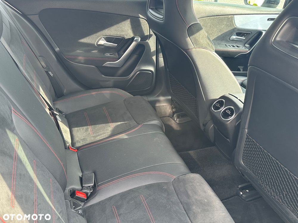Mercedes-Benz Klasa A 180 d 7G-DCT AMG Line - 12