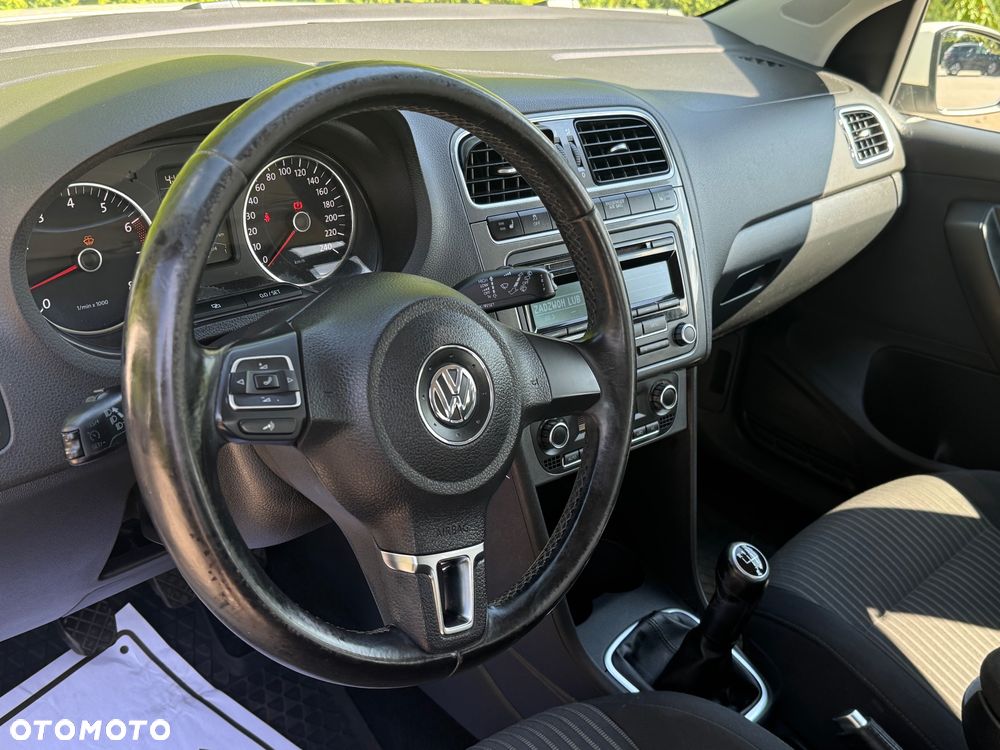 Volkswagen Polo 1.2 Life - 12