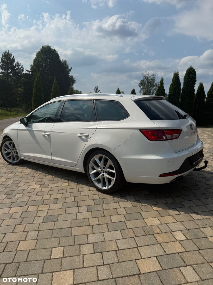 Seat Leon 2.0 TDI DPF Start&Stop DSG FR - 4