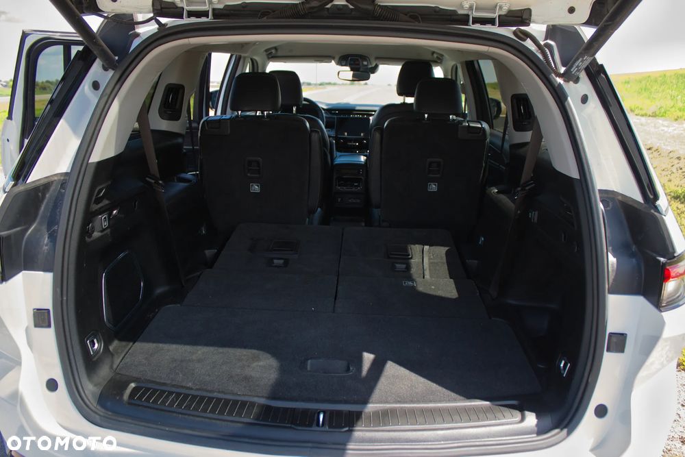 Jeep Grand Cherokee - 21