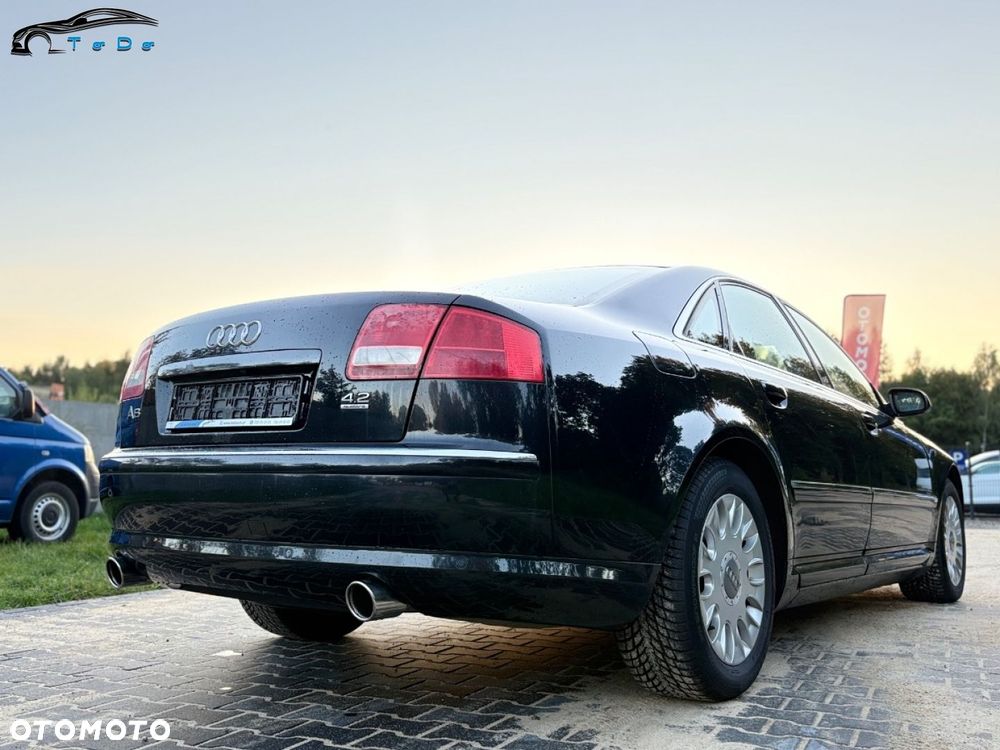 Audi A8 4.2 Quattro - 14