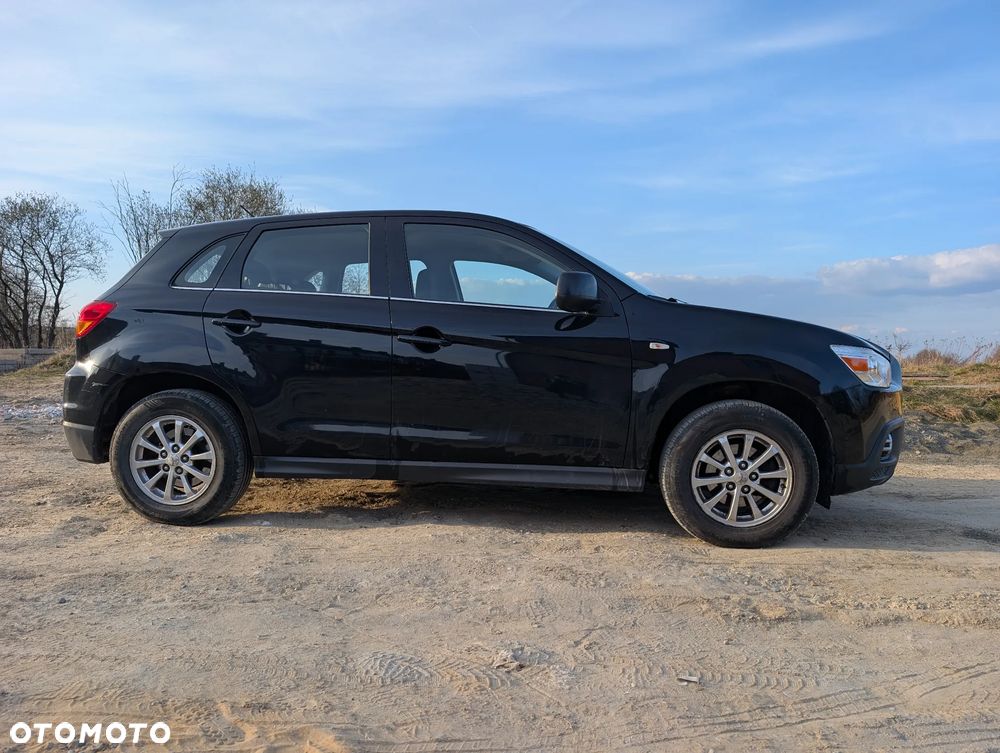 Mitsubishi ASX - 3