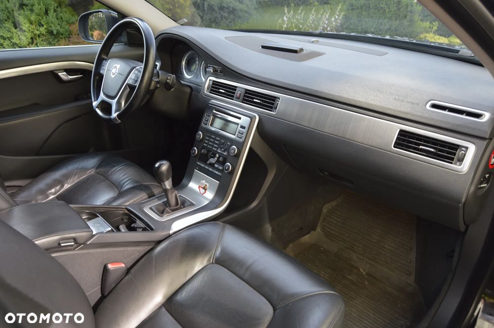 Volvo V70 D5 Summum - 12