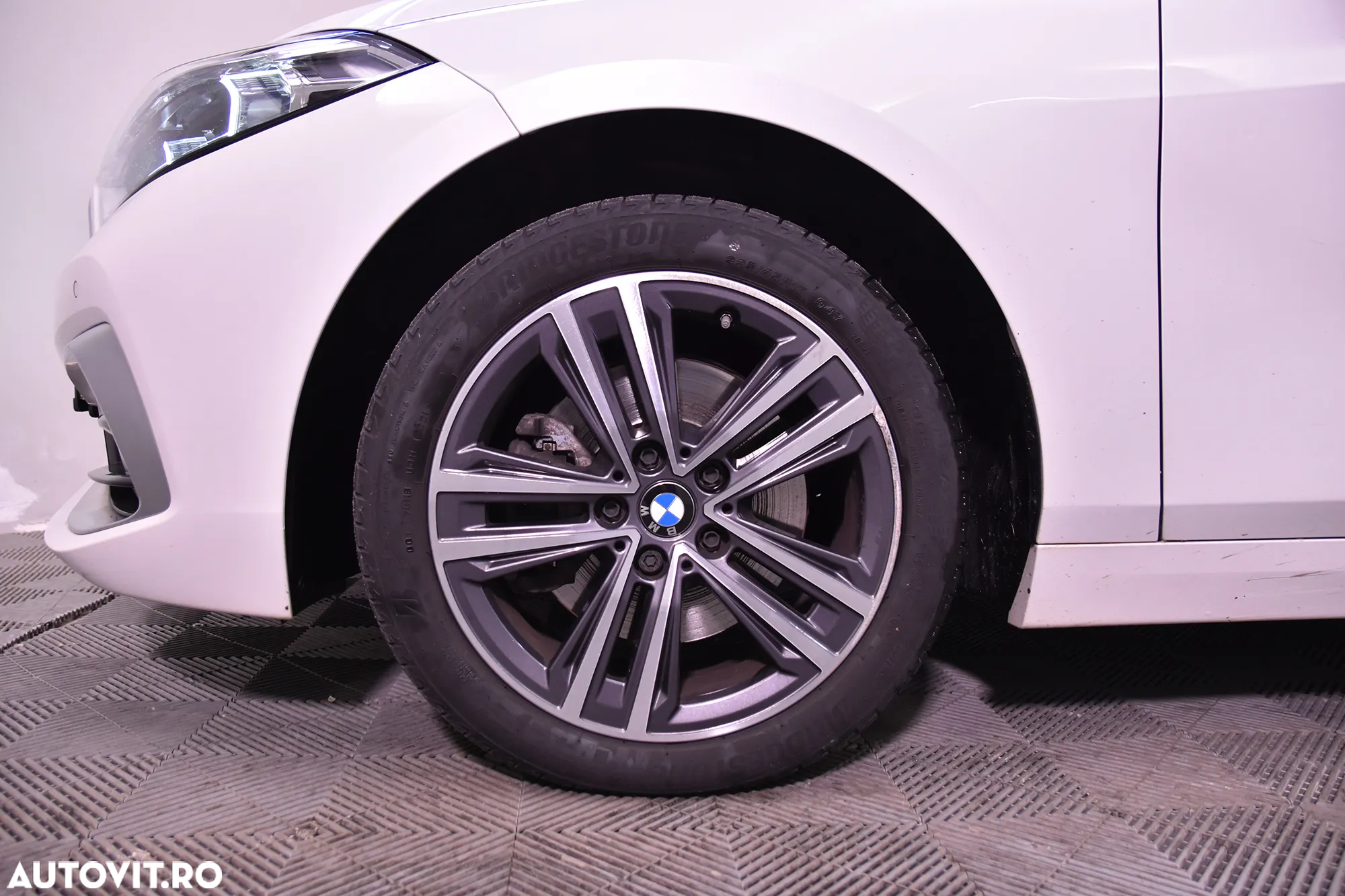 BMW Seria 1 - 13