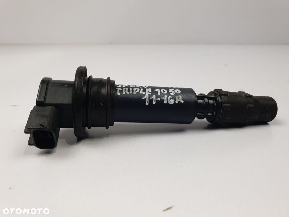 CEWKA ZAPŁONOWA Triumph Speed Triple 1050 11-16 129700-5220 - 9