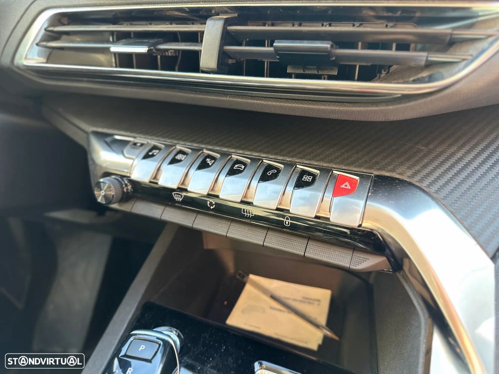 Peugeot 3008 1.6 Hybrid Allure e-EAT8 - 17