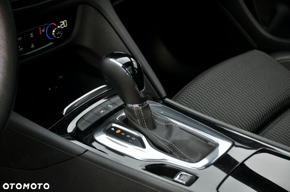 Opel Insignia - 34