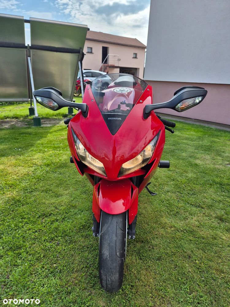 Honda CBR - 3