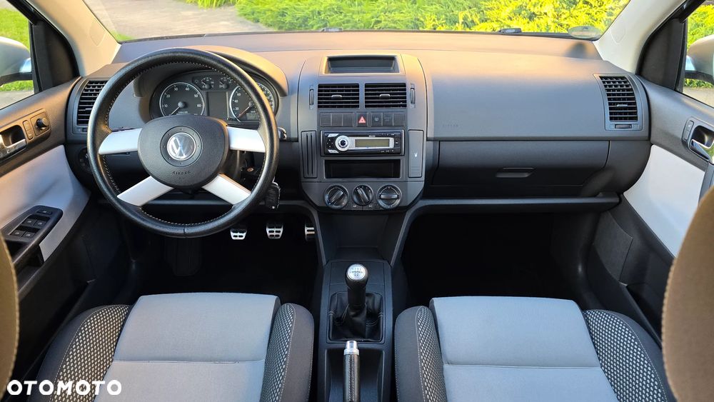Volkswagen Polo Cross 1.4 16V - 13