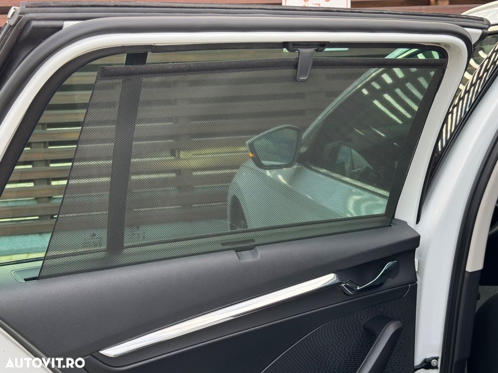 Skoda Octavia Combi 2.0 TDI DSG First Edition - 21