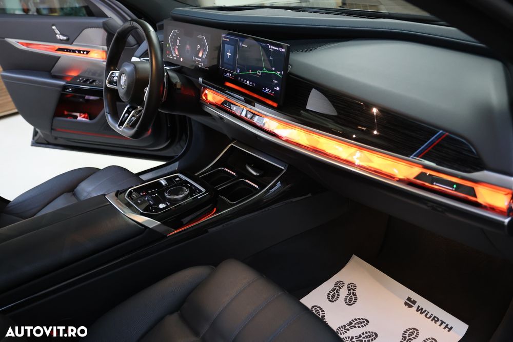 BMW Seria 7 740d xDrive MHEV - 11