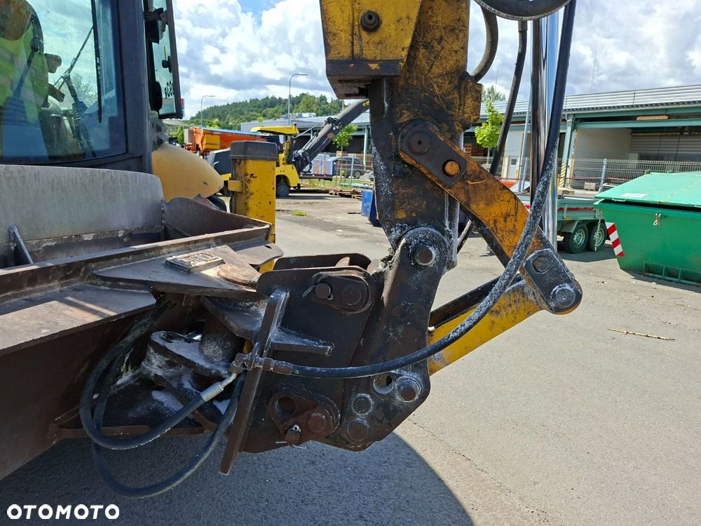 Komatsu Wb93R 4X4 - 37