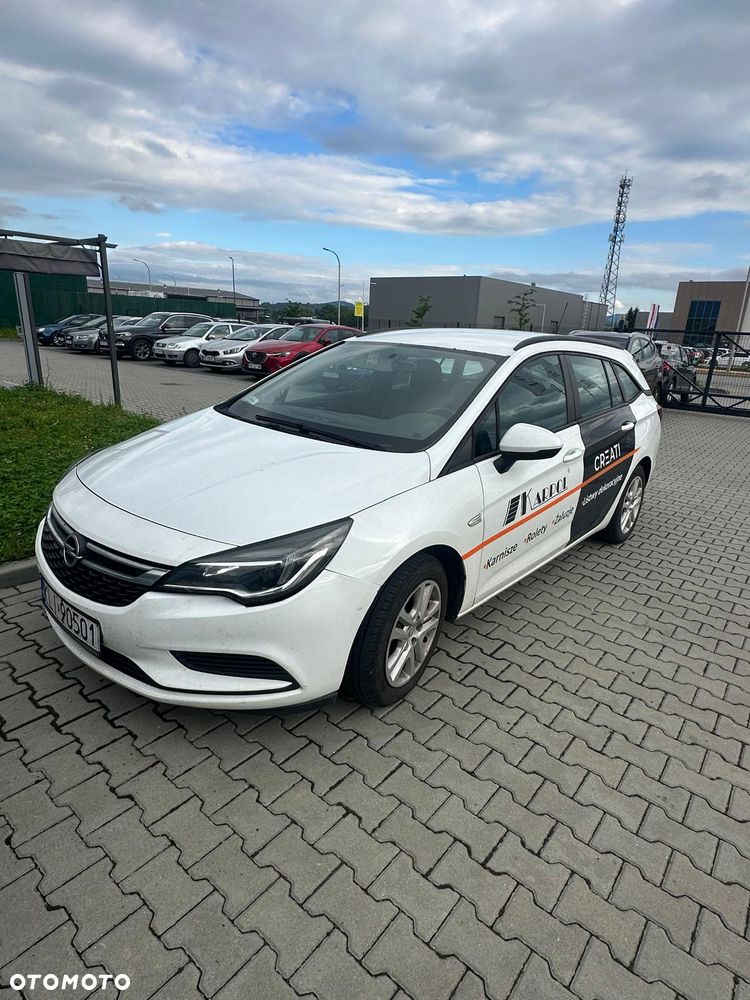 Opel Astra 1.6 CDTI Dynamic S&S - 2