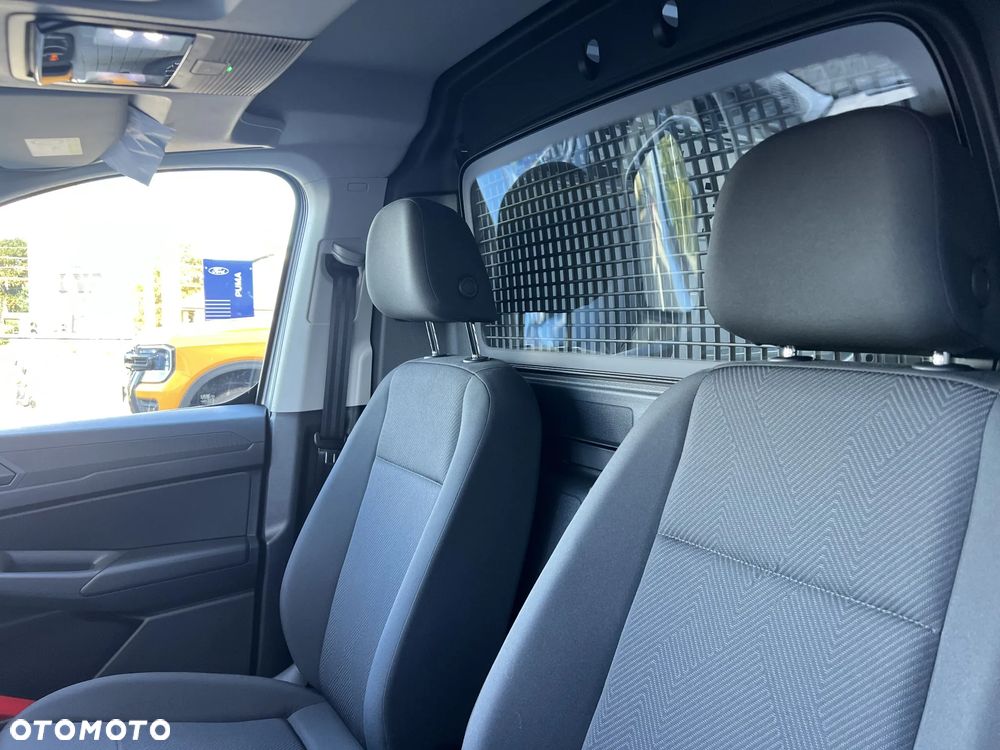 Ford Transit Connect - 11