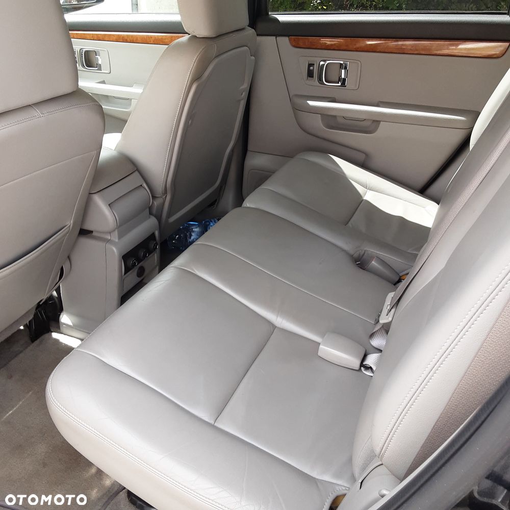 Suzuki XL7 3.6 V6 Luxury - 4