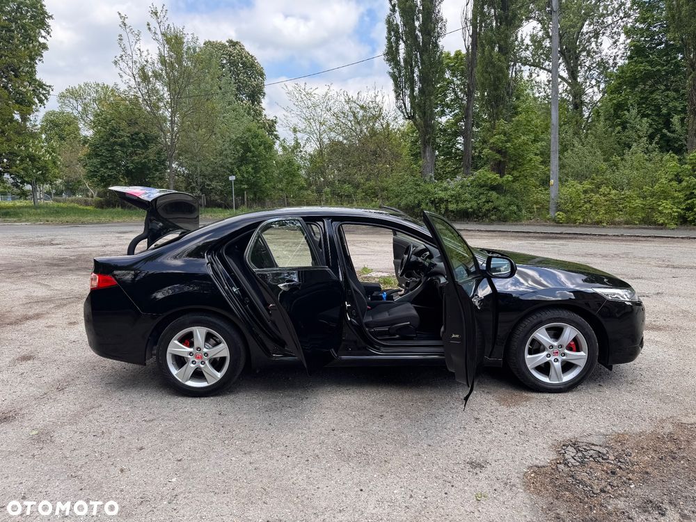 Honda Accord 2.0 Elegance 50 Jahre Edition - 8