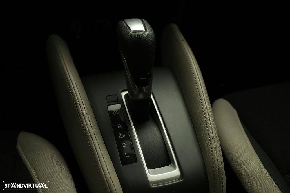 Nissan Micra 1.0 IG-T N-Design Black CVT - 11