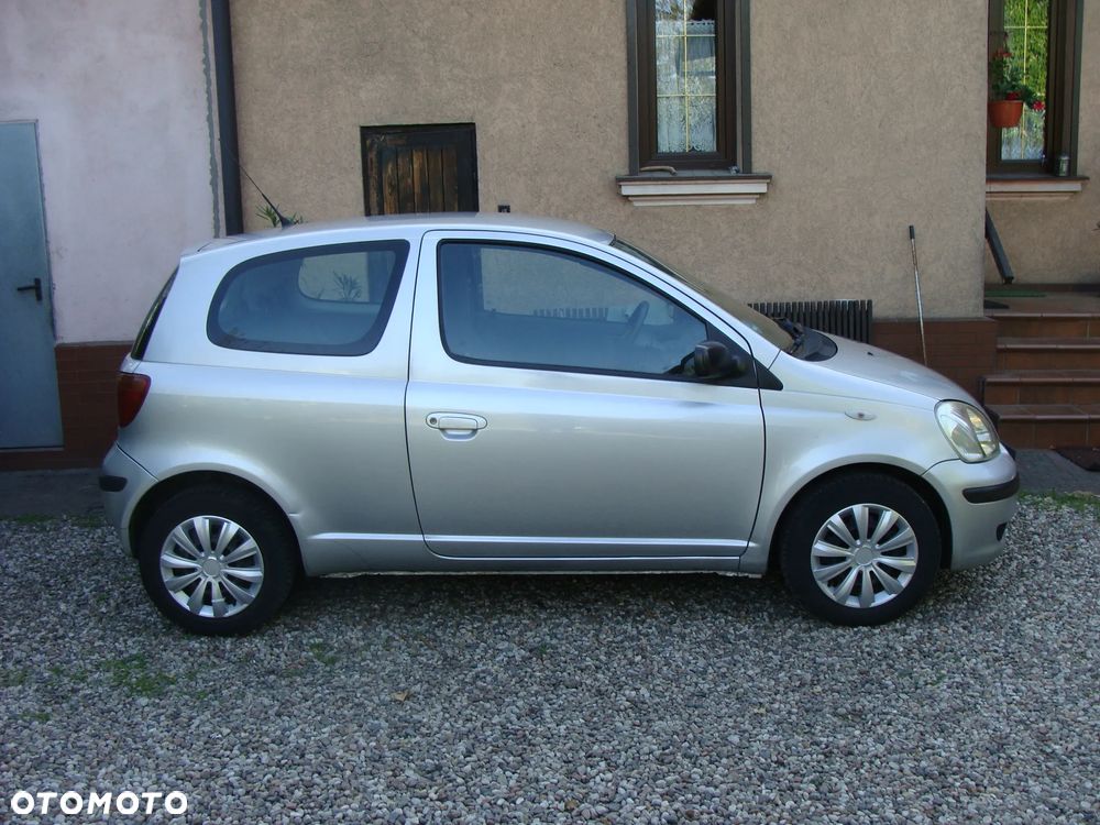 Toyota Yaris 1.0 Sol - 3