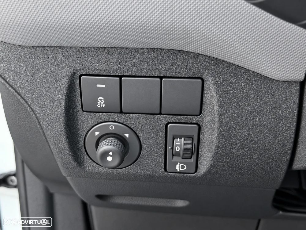 Citroën BERLINGO 1.6 HDI 90 CV - LONGA - 3 LUGARES - 22