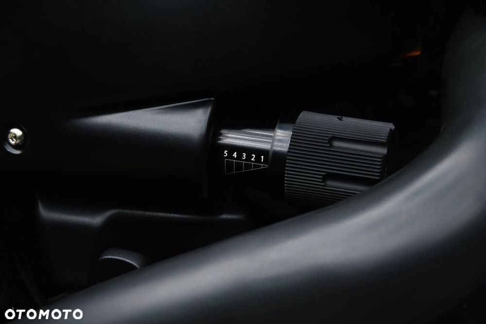 Harley-Davidson Softail Breakout - 7