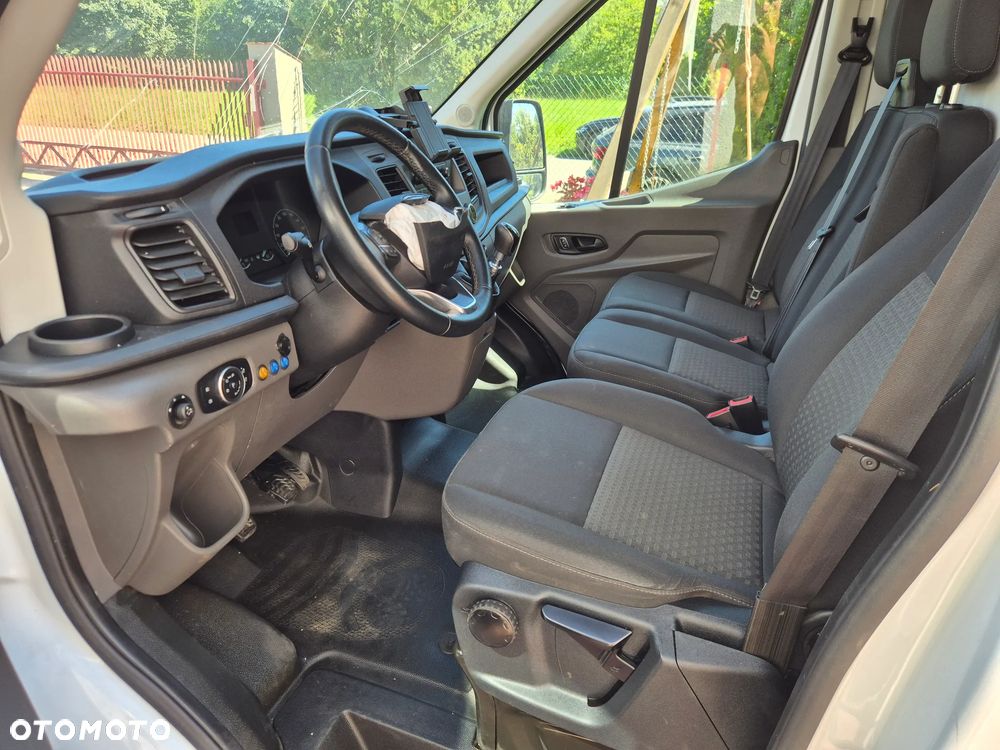 Ford Transit - 20