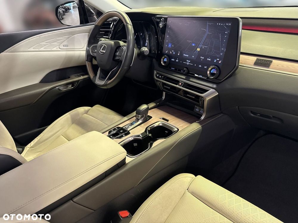 Lexus RX - 4