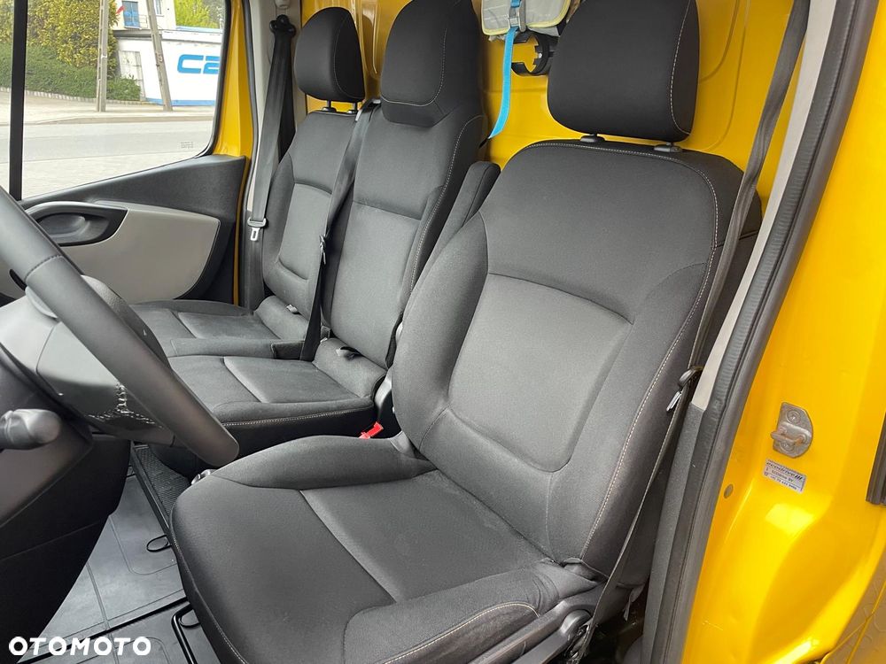 Renault Trafic - 19