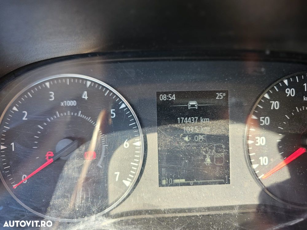 Dacia Logan TCe 90 Essential - 3