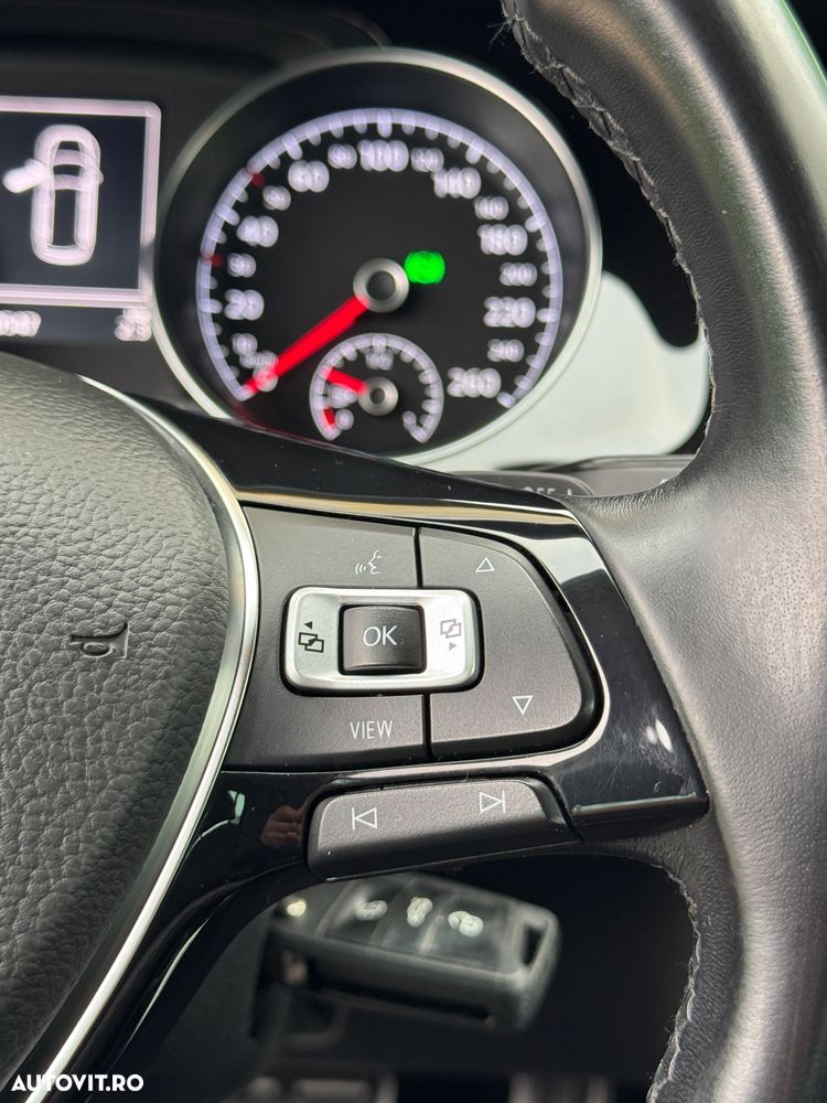 Volkswagen Golf 1.6 TDI DSG Join - 24