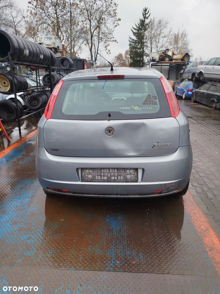 Fiat Grande Punto na części. - 9