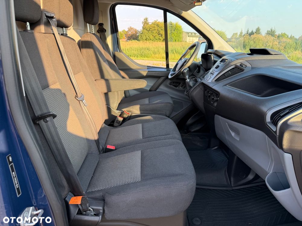 Ford TRANSIT CUSTOM - 29