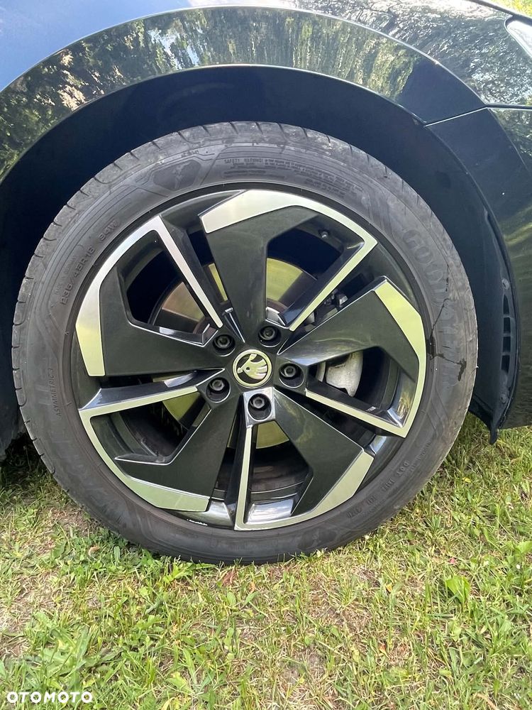 Skoda Superb 2.0 TDI DSG Ambition - 9