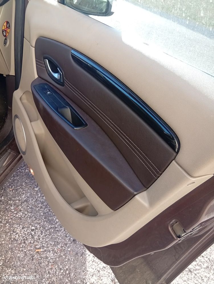 Renault Grand Scénic 1.5 dCi Luxe 7L - 6