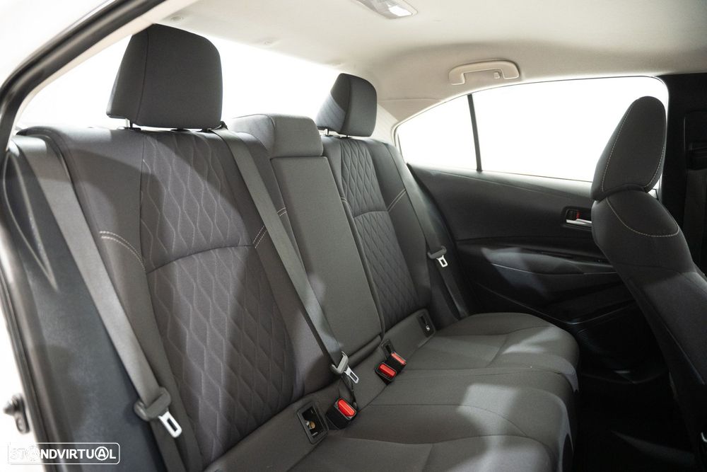 Toyota Corolla - 24