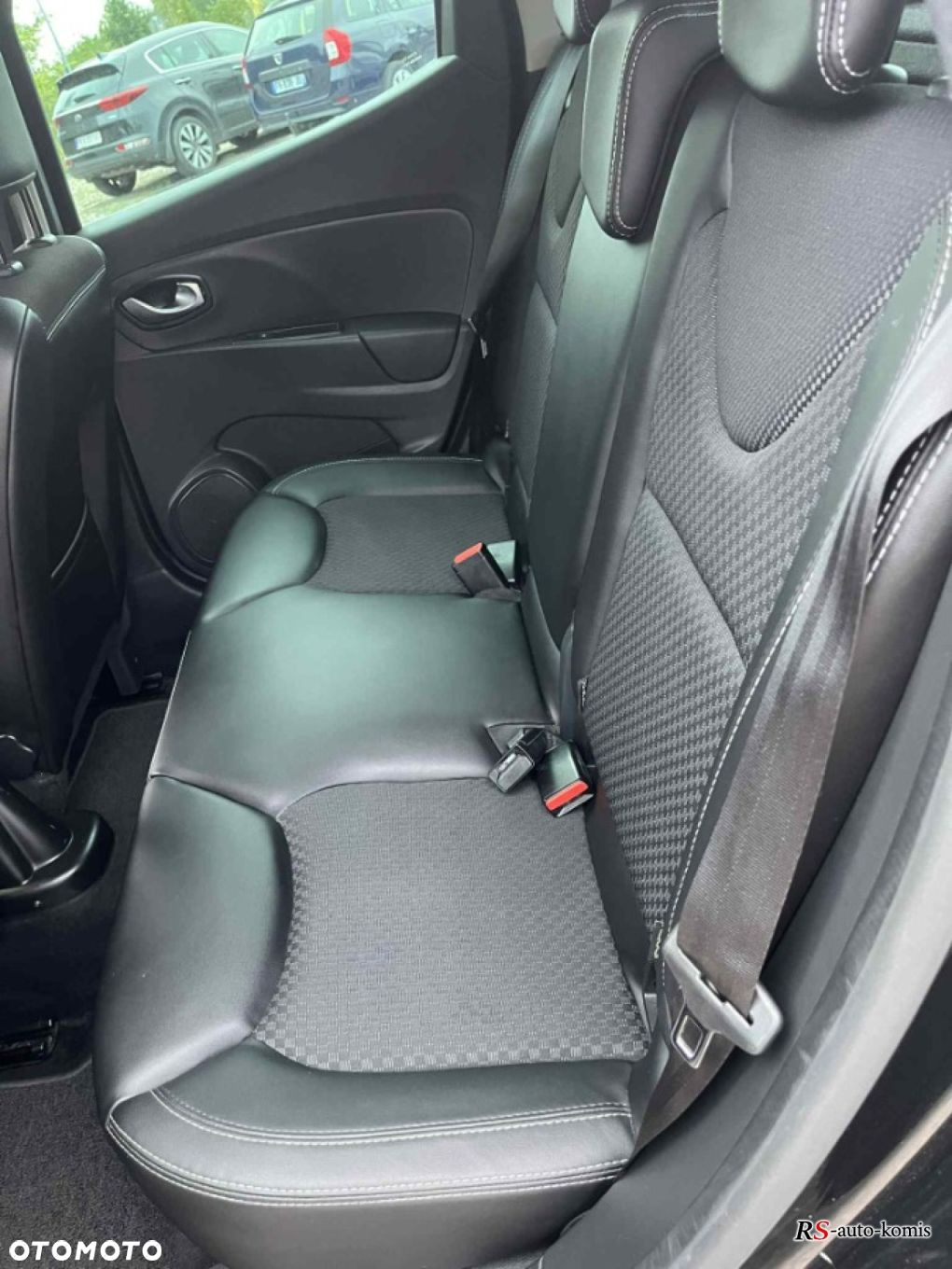 Renault Clio - 17