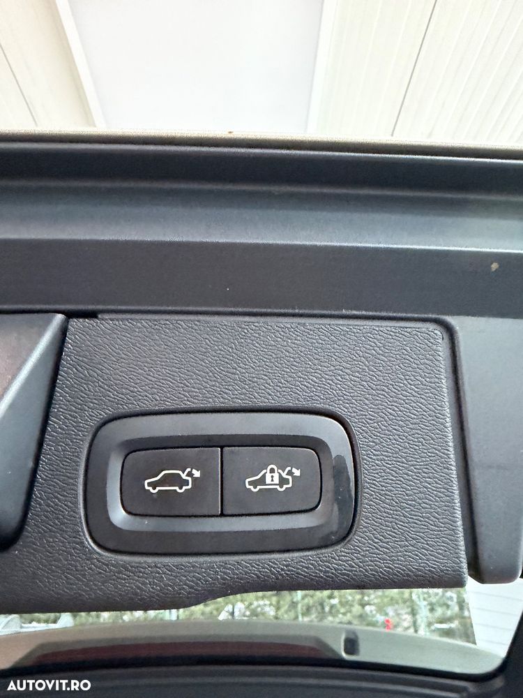 Volvo XC 60 B5 D AWD Geartronic Inscription - 19