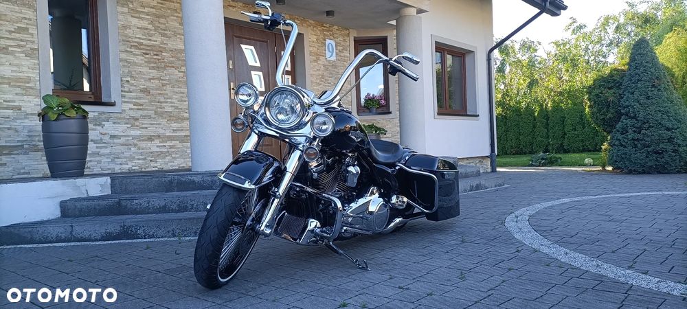 Harley-Davidson Touring Street Glide - 1