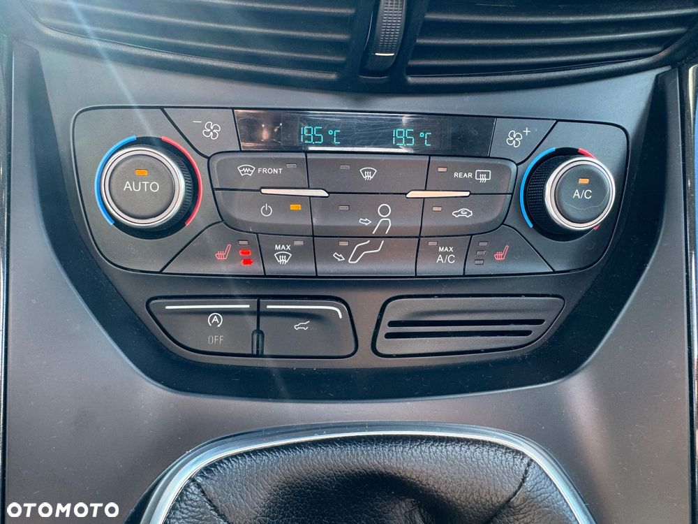 Ford Kuga 1.5 EcoBoost FWD Titanium X - 18