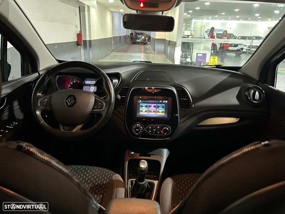 Renault Captur 1.5 dCi Exclusive - 19