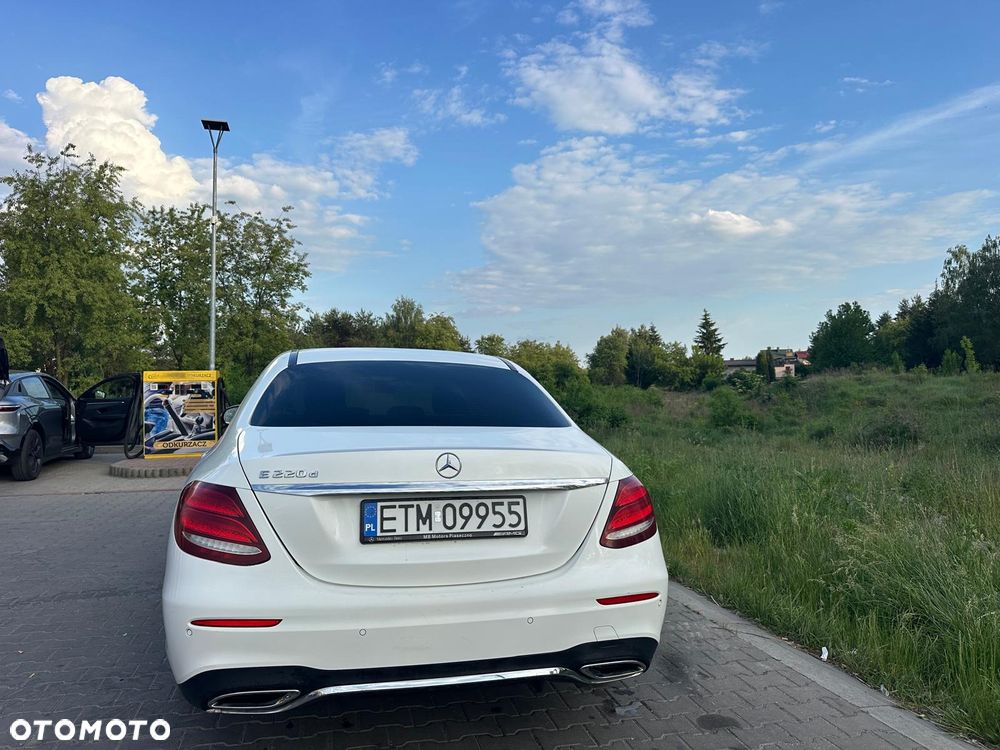 Mercedes-Benz Klasa E 220 d 9G-TRONIC - 10