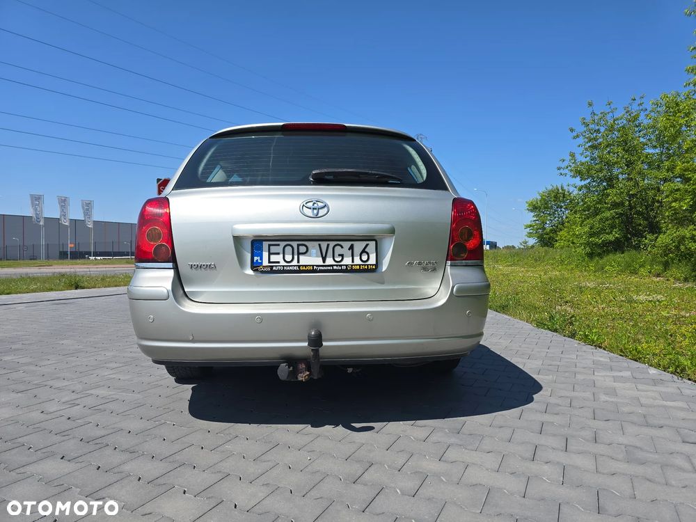 Toyota Avensis 2.4 VVT-i Prestige - 3