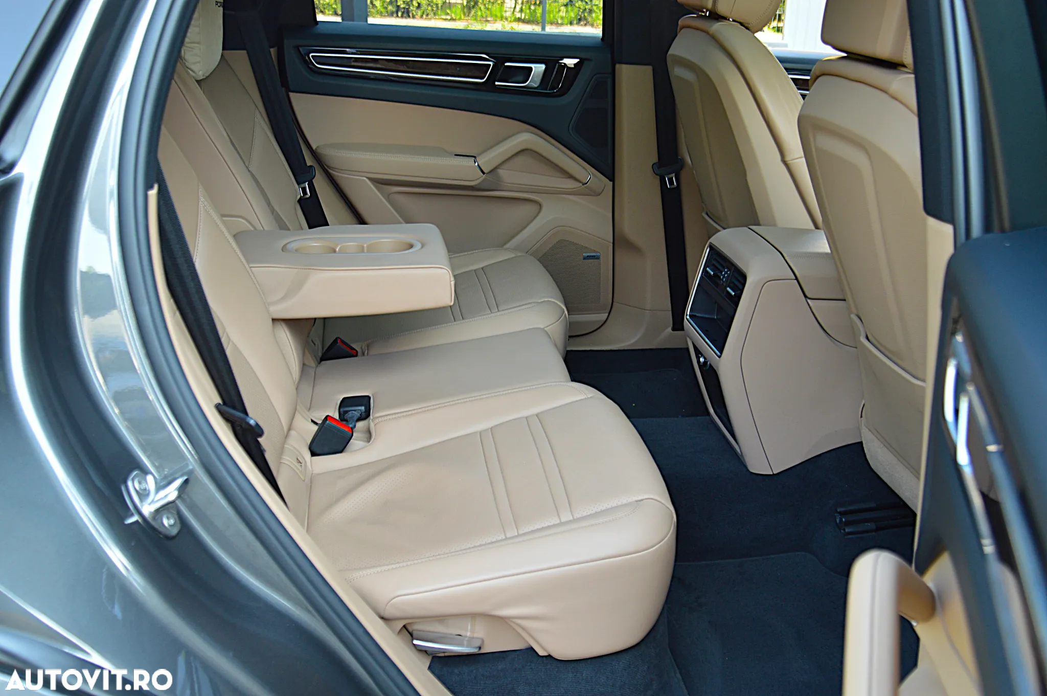 Porsche Cayenne Coupe E-Hybrid Tiptronic S Platinum Edition - 13