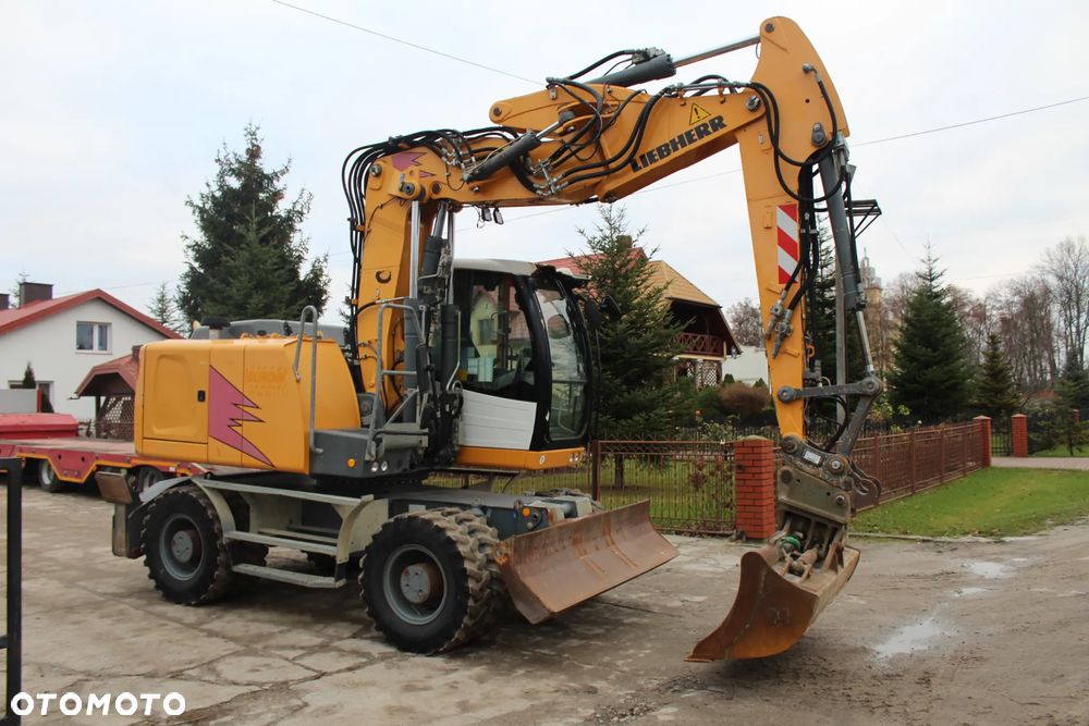 Liebherr A 914 - 2