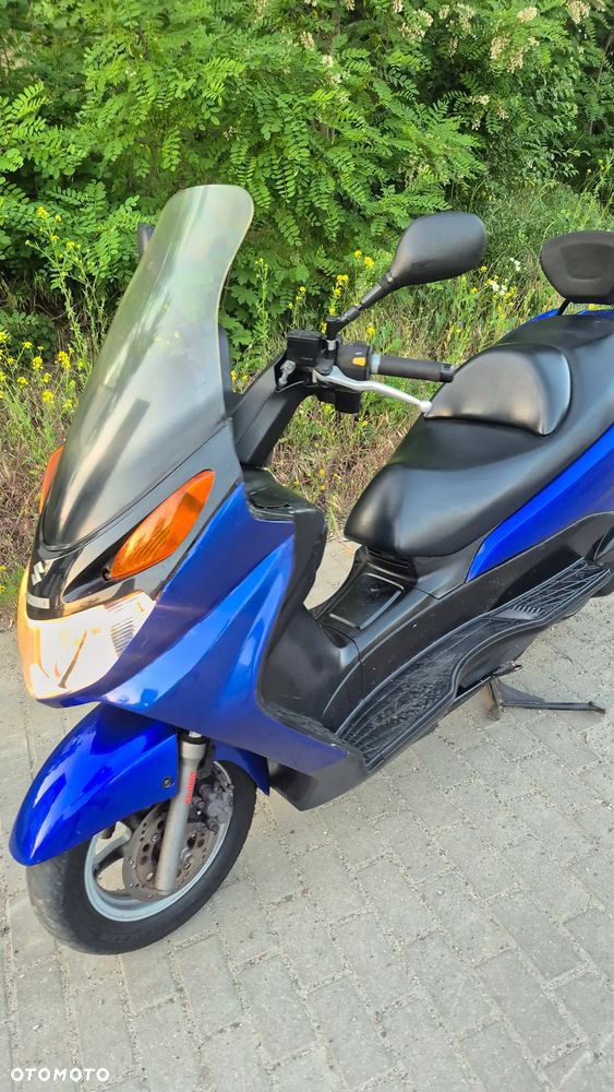 Suzuki Burgman - 5