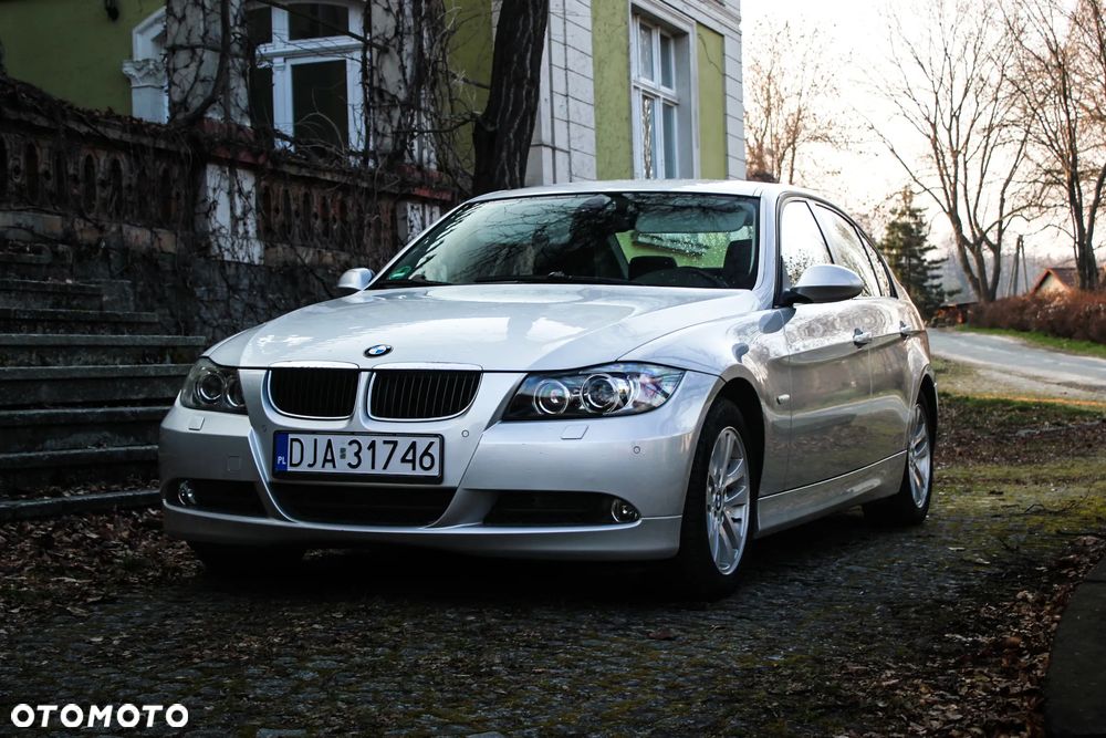 BMW Seria 3 - 1