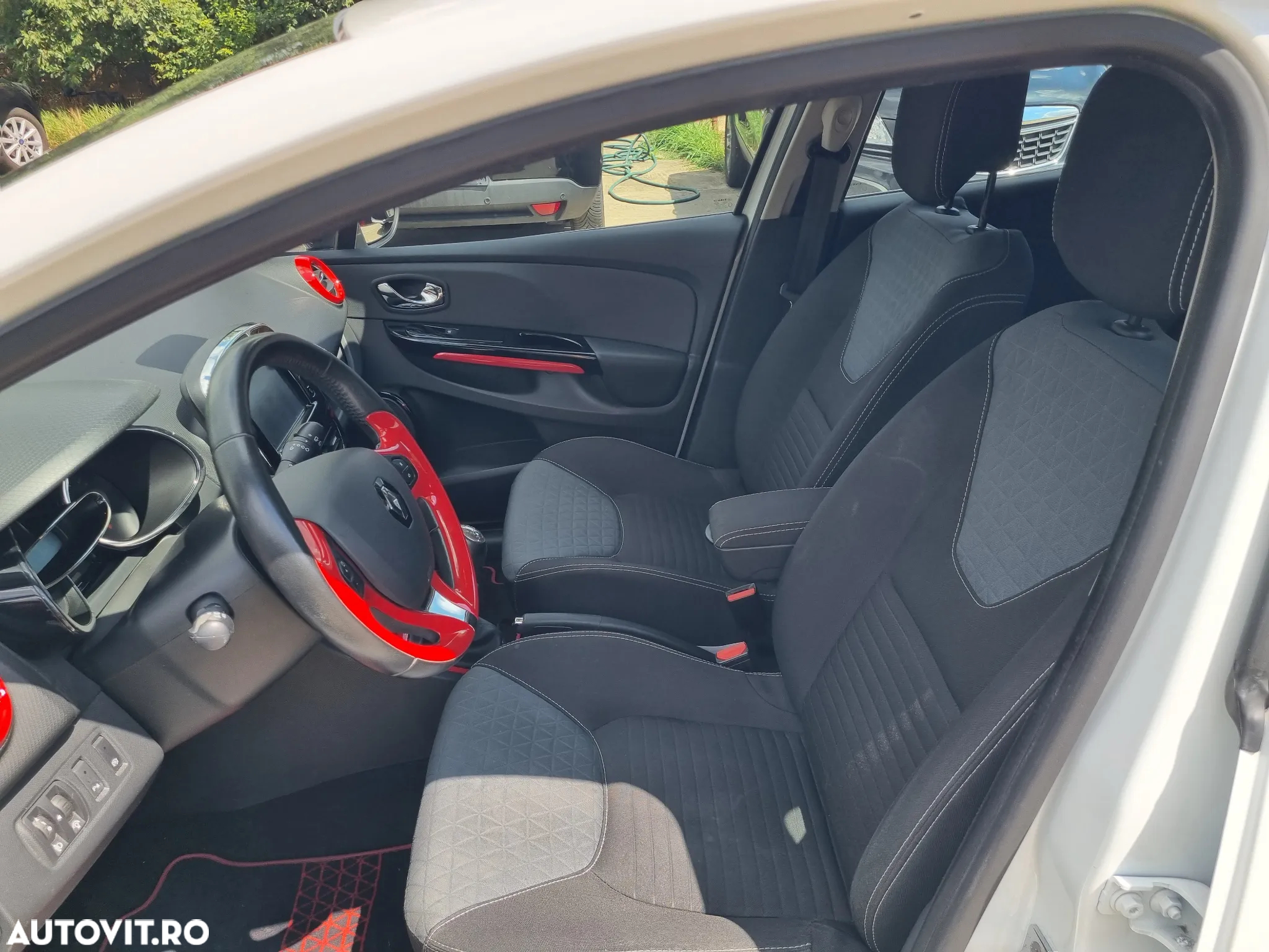 Renault Clio ENERGY TCe 90 Start & Stop Paris - 9