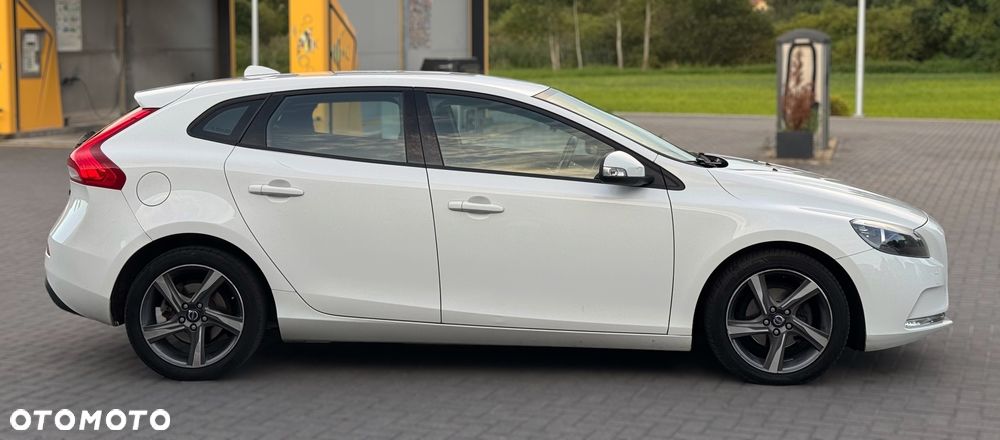 Volvo V40 D2 - 4