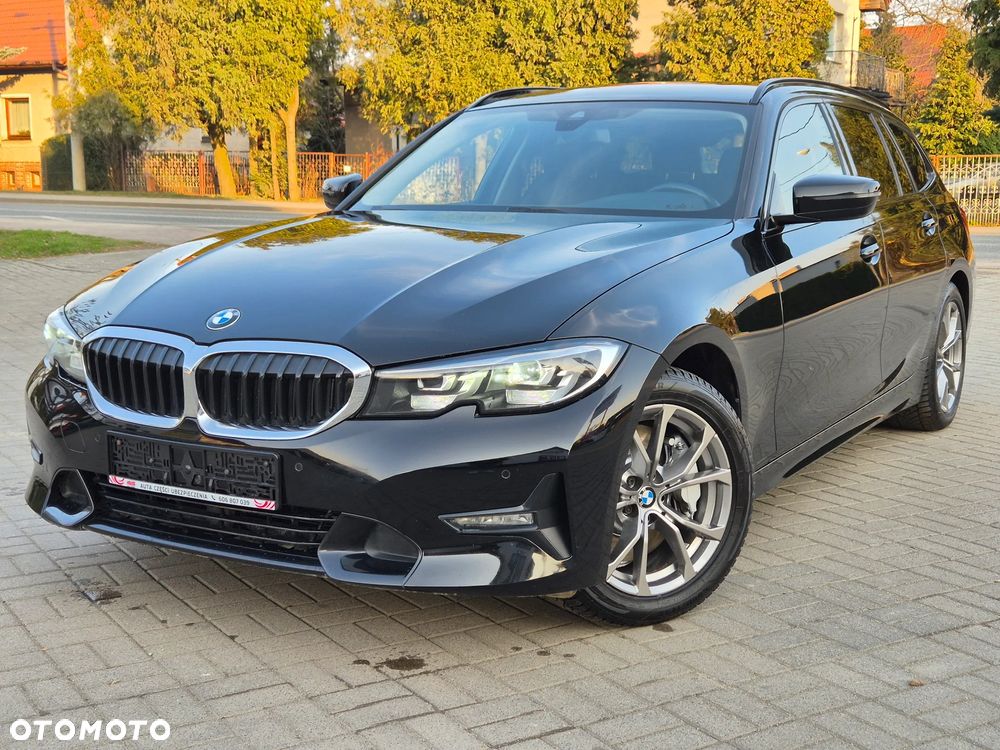 BMW Seria 3 330i Sport Line - 2