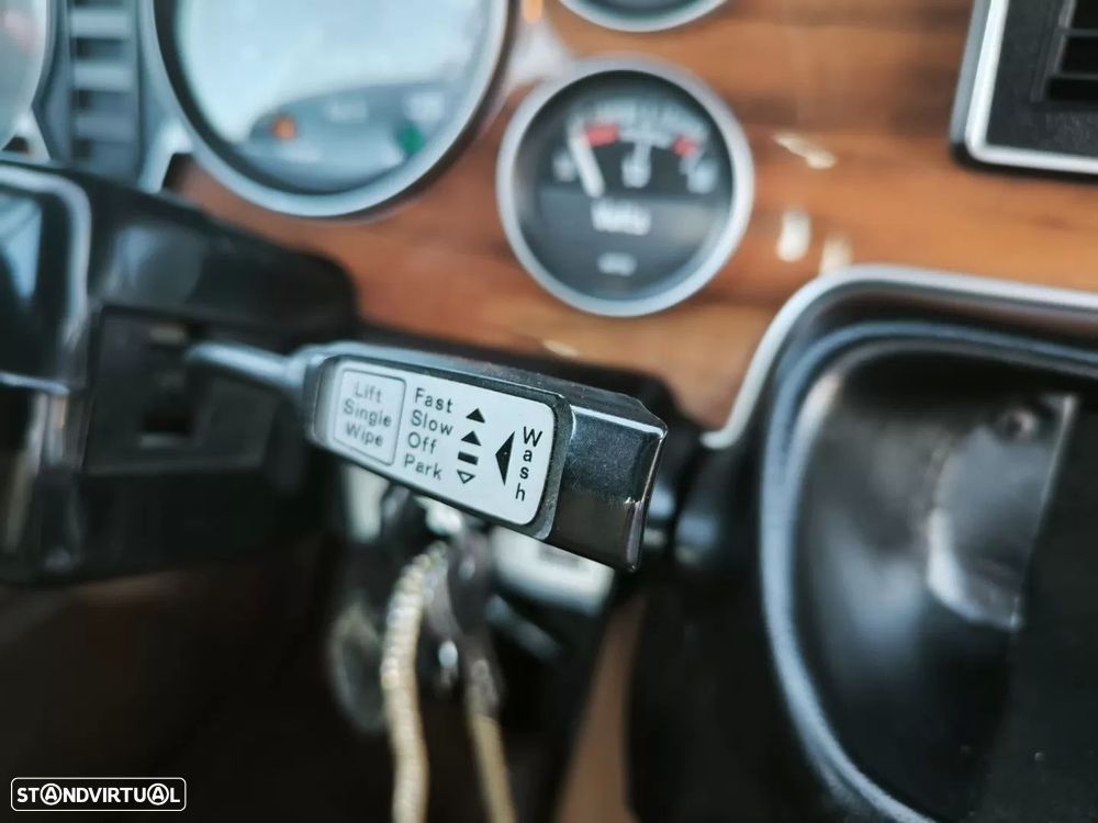 Jaguar XJ - 32