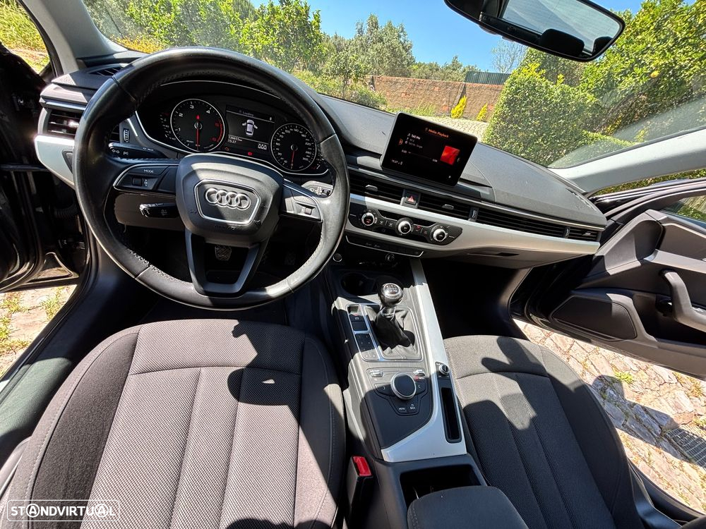 Audi A4 Avant 2.0 TDI Business Line - 11